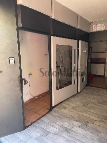 Foto Locale commerciale in Via Giulia di Barolo, Torino Vanchiglia di 29 m²