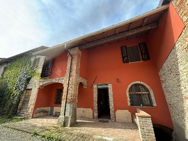 Foto Appartamento a Borgonovo Val Tidone Mottaziana di 100 m² con 5 locali