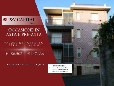 Foto Appartamento in Via Langhe, Ceriale Centro di 89 m² con 4 locali