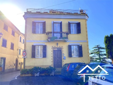 Foto Case semi ndipendenti in Piazza Garibaldi, Forano Centro di 125 m²