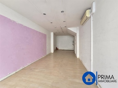 Foto Locale commerciale a Terni Centro Storico di 45 m² con 1 locali