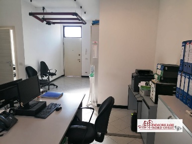 Foto Ufficio in Via Gramsci, Settimo Milanese Centro di 55 m² con 2 locali
