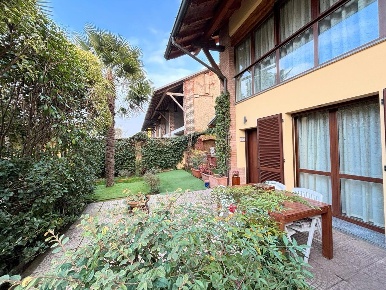 Foto Casa indipendente in Via Gorizia 5, Corbetta di 70 m² con 2 locali