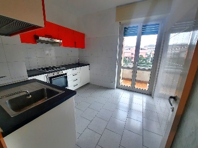 Foto Appartamento in Via Giuseppe Giusti 11, Castellanza di 95 m²