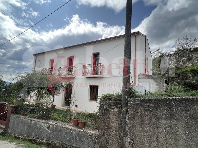 Foto Casa indipendente in Via Colle Morello s/c, Pozzilli di 159 m²