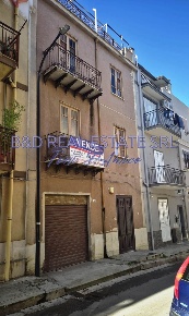 Foto Casa indipendente in Moncada, Casteldaccia di 260 m² in vendita