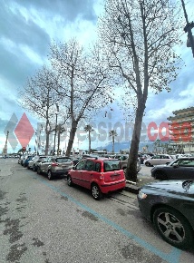 Foto Negozio in Via Giacinto Vicinanza 8, Salerno Centro di 60 m²