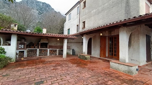 Foto Villa unifamiliare in CONTRADA CAVONE, Ausonia di 180 m² con 6 locali