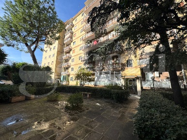 Foto Appartamento in De Laurentis, Bari Poggiofranco di 120 m² con 4 locali
