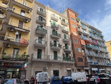 Foto Appartamento in Via Cesare Battisti 117, Taranto Tre Carrare di 109 m²