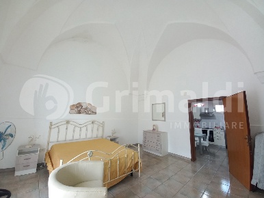 Foto Casa indipendente in Via Monsignor De Razza 76, Ugento Centro di 50 m²