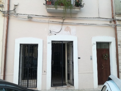 Foto Negozio in Via Conserva 46, Brindisi Centro Storico di 48 m²