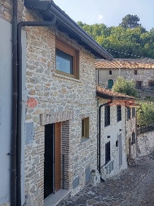Foto Casa indipendente in Via Delle Stramaie 10, Vallinfreda di 50 m²