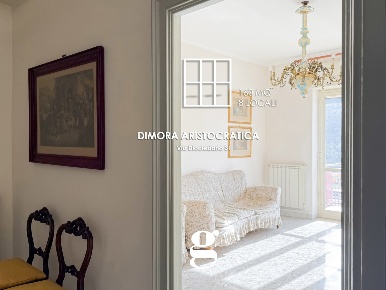 Foto Appartamento in Via DIOCLEZIANO 18, Napoli Fuorigrotta di 160 m²