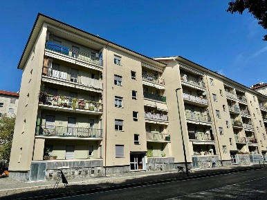 Foto Appartamento in Strada delle cacce 0, Torino di 87 m² con 3 locali