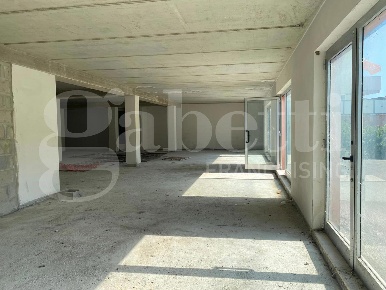 Foto Magazzino in Via Vice Brigadiere d'Onofrio 8L, Vasto di 221 m²