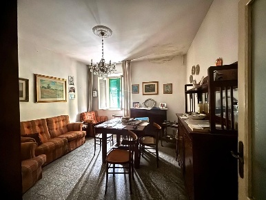 Foto Appartamento a Pontedera Centro di 100 m² con 5 locali in vendita