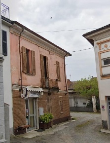 Foto Appartamento a Alessandria Litta Parodi di 167 m² con 6 locali