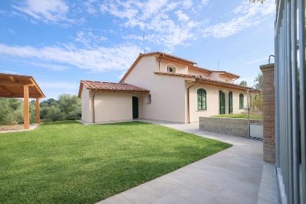 Foto Villa bifamiliare a Montopoli in Val d'Arno di 150 m² con 5 locali