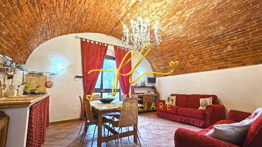 Foto Appartamento a Castagneto Carducci Centro di 56 m² con 2 locali