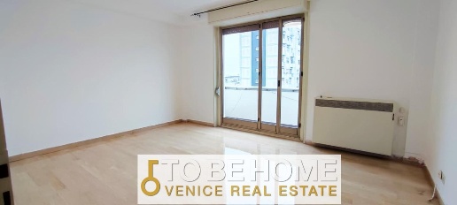 Foto Appartamento a Venezia Mestre di 117 m² con 6 locali in vendita