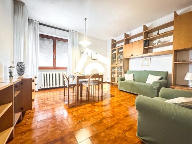 Foto Appartamento a Jesi Giardini - Fausto Coppi di 100 m² con 5 locali