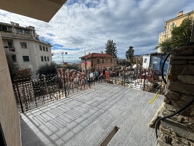 Foto Appartamento in Via Wolfgang Goethe, Sanremo Ospedale di 75 m²