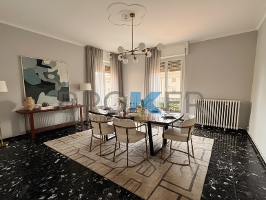 Foto Appartamento in Via Michelangelo 8, Alassio di 103 m² con 6 locali