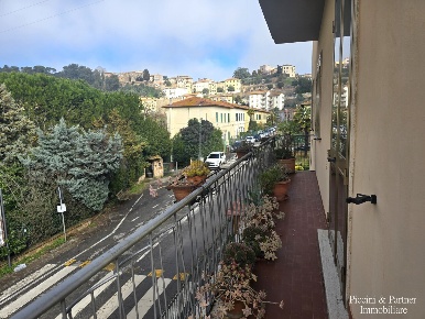 Foto Appartamento in Via Fratelli Rosselli, Chiusi Centro di 104 m²