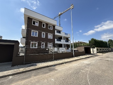 Foto Appartamento in via san marco, Vittuone di 196 m² con 4 locali