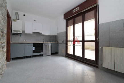 Foto Appartamento in via Monterosa, Carugate di 120 m² con 3 locali