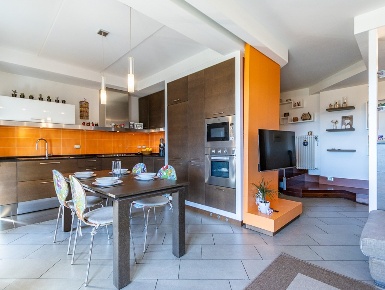 Foto Appartamento in Via Dante Alighieri, Castello di Brianza di 154 m²