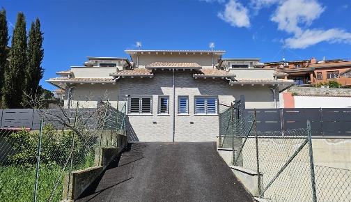 Foto Villa bifamiliare in Via Venezia Tridentina, Fonte Nuova Santa Lucia