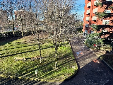 Foto Appartamento in VIA CAMELIE, Cusano Milanino di 105 m² con 3 locali