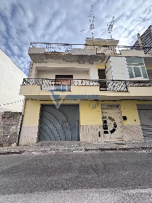 Foto Appartamento in VIA MESSINA, Solarino con 4 locali in vendita