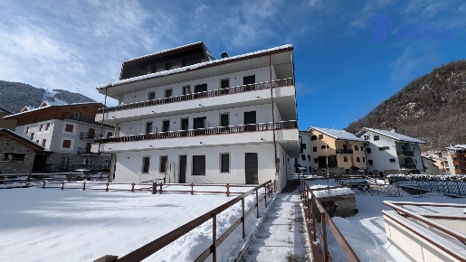 Foto Appartamento in Via Mavigna 10, Aprica con 4 locali in vendita