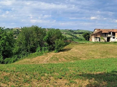 Foto Rustico a Dogliani con 5 locali in vendita
