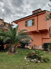 Foto Appartamento in Via Carlo Pisacane, Guidonia Montecelio di 130 m²