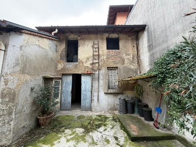 Foto Appartamento in Via San Martino 5, Biassono Centro di 75 m² in vendita