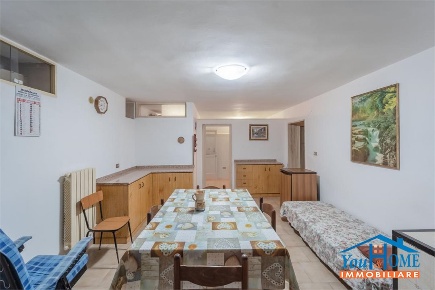Foto Villa unifamiliare a Bari Carbonara di Bari di 120 m² con 9 locali