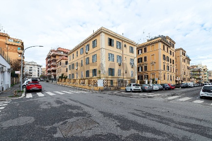 Foto Appartamento in Via Luigi Tosti, Roma Appio Latino di 50 m² in vendita