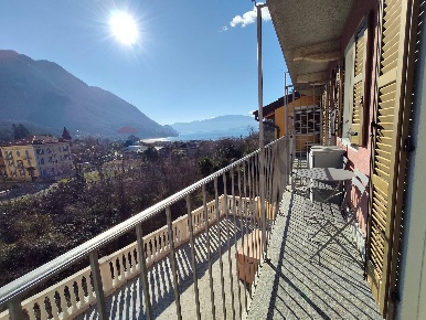 Foto Appartamento a Castelveccana Castello di 80 m² con 3 locali in vendita