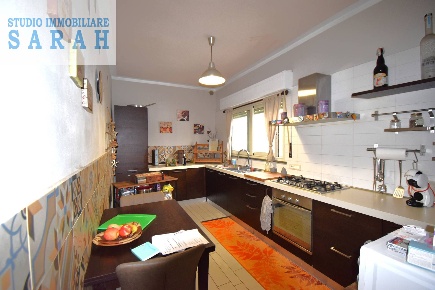 Foto Appartamento in Via Della Portichina 101, Viareggio di 140 m²