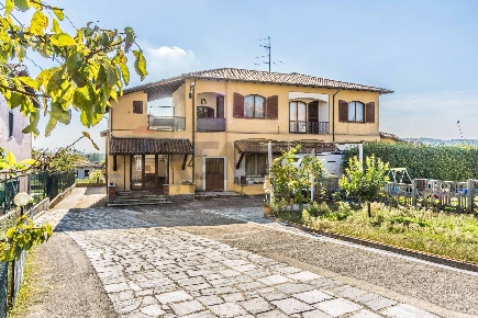 Foto Casa indipendente in Via Fratelli Cervi 11, Casale Litta San Pancrazio