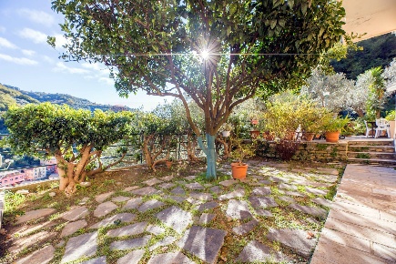 Foto Appartamento a Sori Centro di 115 m² con 3 locali in vendita