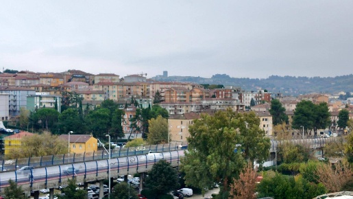 Foto Appartamento a Ancona Valle Miano di 106 m² con 4 locali in vendita