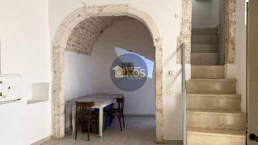 Foto Casa indipendente in vico S. Onofrio 3, Castellana Grotte Castellana