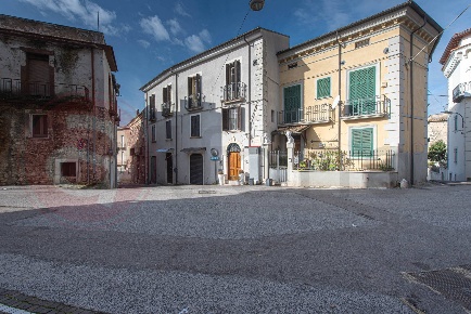 Foto Rustico in Via Cappella 2, Roccasecca Centro di 297 m² con 9 locali