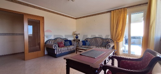 Foto Appartamento in Viale Ins. R. Errante 1, Rosolini di 133 m² in vendita