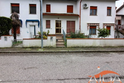 Foto Villa a schiera in VIA LELIO BASSO 3, Argenta San Biagio di 185 m²